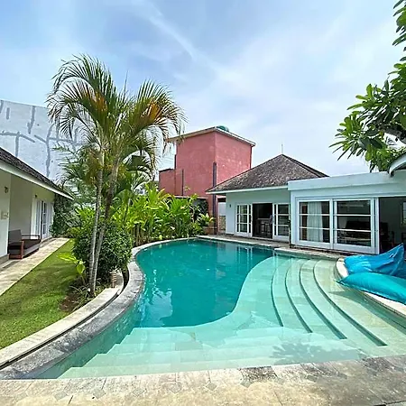Batu Bolong Residence